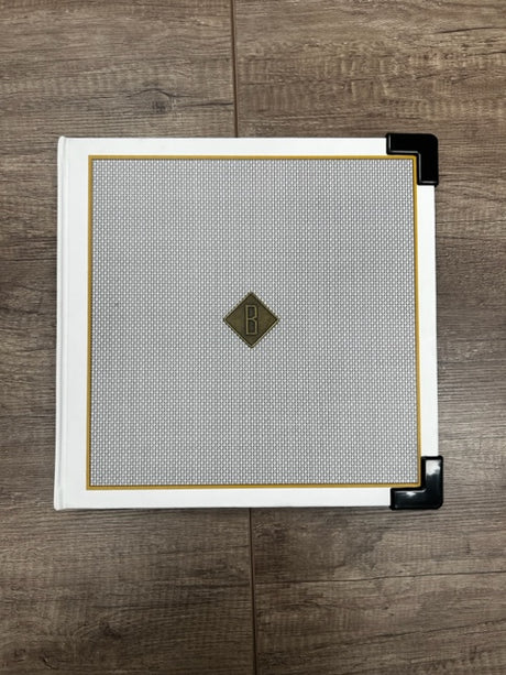 Libro Blanco y Negro - EDICION LIMITADA