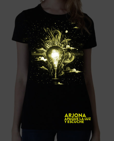 Apague la luz y escuche Glow - Mujer